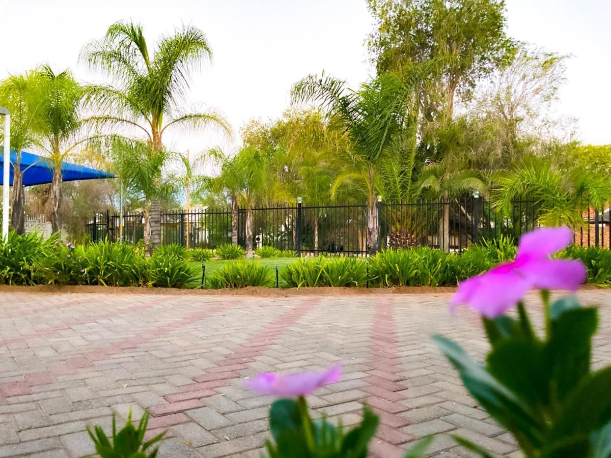 Oppi Draai Guesthouse Oudtshoorn Eksteriør billede