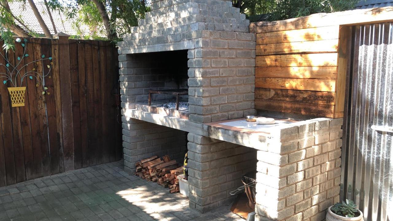 Oppi Draai Guesthouse Oudtshoorn Eksteriør billede