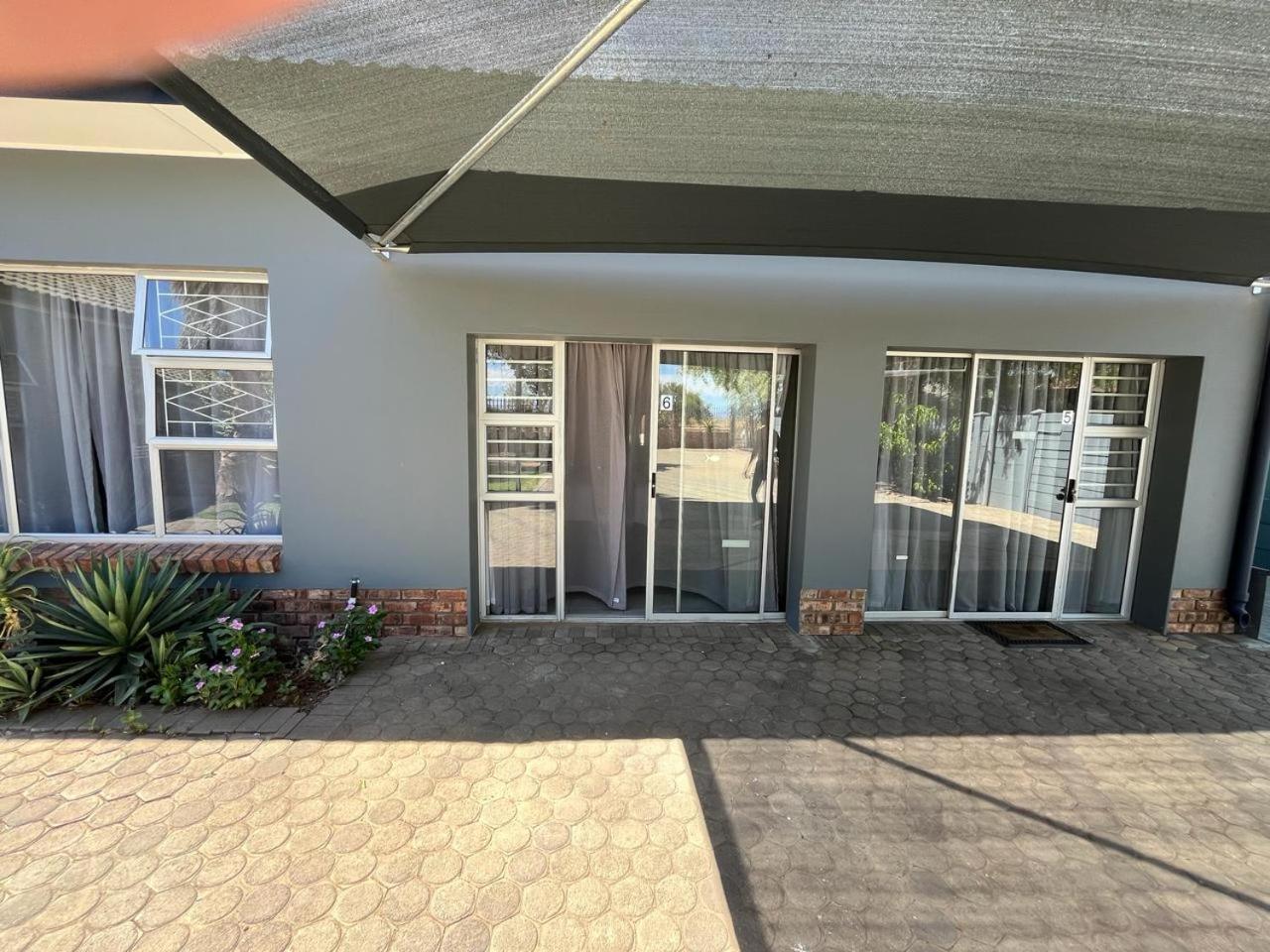 Oppi Draai Guesthouse Oudtshoorn Eksteriør billede